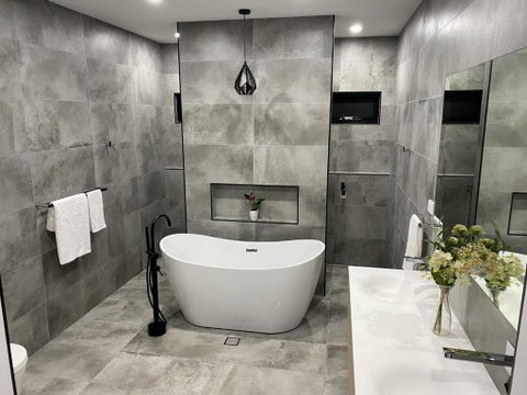 Fairy Meadow Beach House - QLD Tourism 3