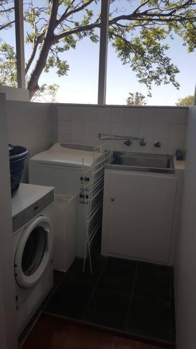Family Home Prestigious Suburb Panoramic Views - QLD Tourism 2