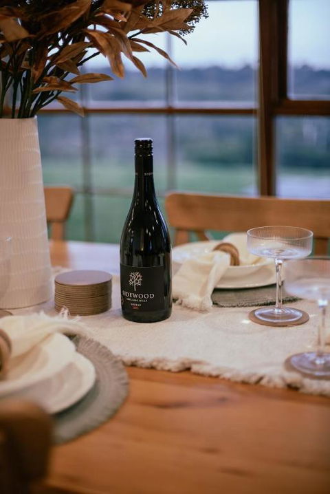 Farm Stay Picturesque Views - Queensland Tourism 2