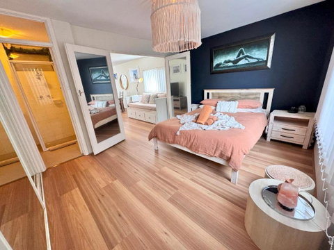 FORR64 - Cosy East Perth Retreat - QLD Tourism 1