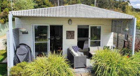 Goat Island Bungalow - Queensland Tourism 1
