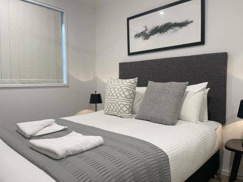 Gold Coast Oasis Villa At Coomera - QLD Tourism 3