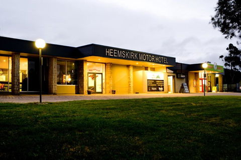 Heemskirk Motor Hotel - QLD Tourism 0