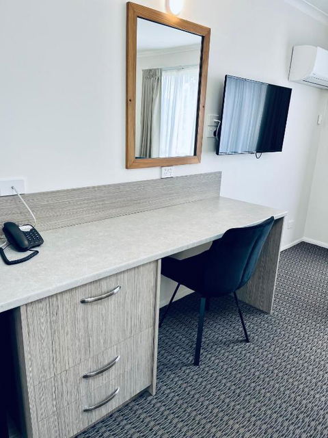 Heemskirk Motor Hotel - QLD Tourism 3