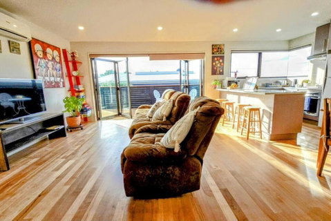Hideaway By The Bay - Queensland Tourism 2
