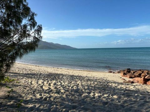 Hideaway Reef Cottage - Queensland Tourism 0