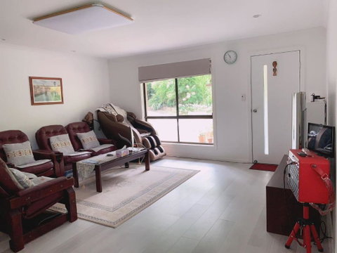 Home Away From Home-(Room1) - QLD Tourism 2