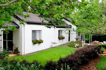 Homewood Cottages with QLD Tourism