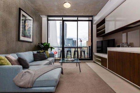Industrial Chic Balcony Abode Near Chapel Street - Queensland Tourism 1