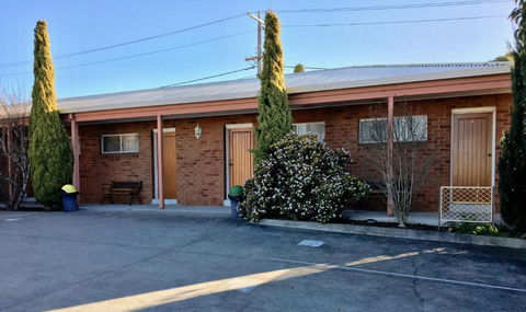 Inverloch Central Motor Inn - Queensland Tourism 2