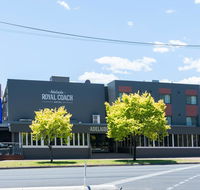 Adelaide Royal Coach - QLD Tourism