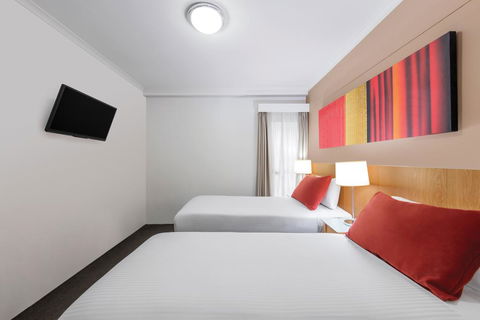 Adina Serviced Apartments Sydney Martin Place - Queensland Tourism 1