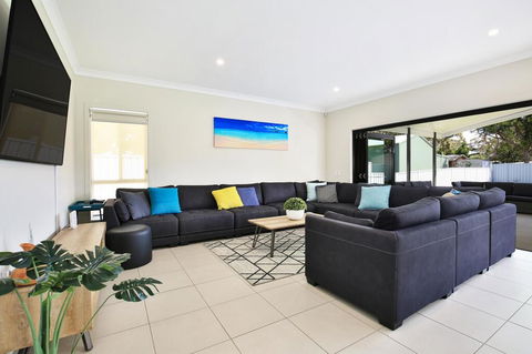 Adriatic Jervis Bay - 2 Min Walk To Beach - Family Friendly - QLD Tourism 1