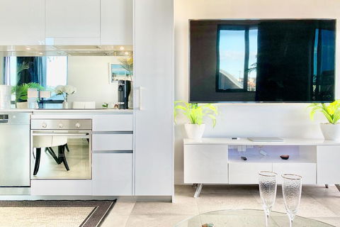 AdriaticBlu Luxe 2 Bed Apartment With Stunning Ocean Views - Queensland Tourism 2