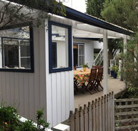 Adrift at Ventnor on Phillip Island Pets - Queensland Tourism