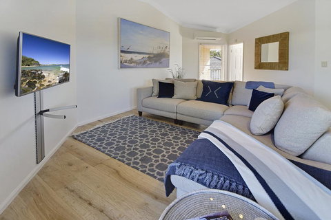 Advance Place - Queensland Tourism 2