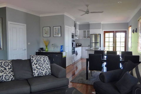 Aerwyn Brae - Queensland Tourism 1