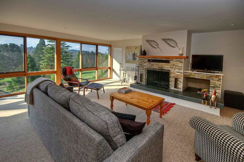 After Golf - Queensland Tourism 2