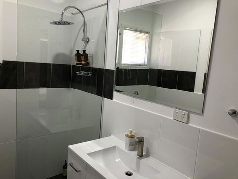 Airlie Getaway Unit 1 - QLD Tourism 3