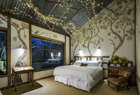 AL RU Farm - Queensland Tourism 1