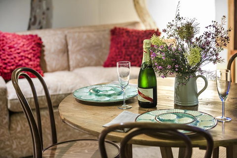 AL RU Farm - Queensland Tourism 2