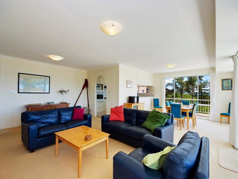 Albacore, Unit 6, 12 Ondine Close - Queensland Tourism 1