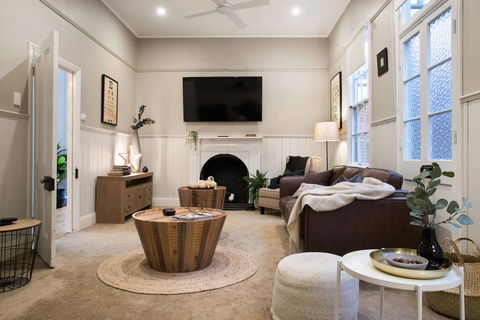 Albert Cottage - Queensland Tourism 2