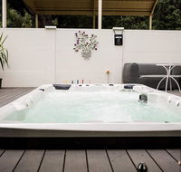 Aldgate Lodge Bed  Breakfast - Queensland Tourism