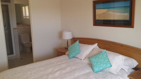 Alexander Drive B & B - QLD Tourism 0
