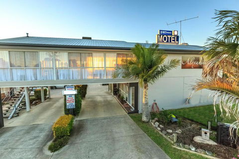 Alexander Motel - Queensland Tourism 2