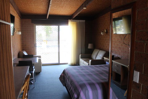 Alexandra Motor Inn - Victoria Aus - Queensland Tourism 1