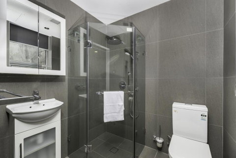 Alloggio Studios On King - QLD Tourism 3