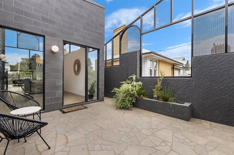 Allure On Barclay - Queensland Tourism 3