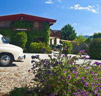 Alpenhorn Holiday Units - QLD Tourism