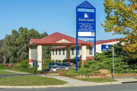 Alpha Hotel Canberra - QLD Tourism 0