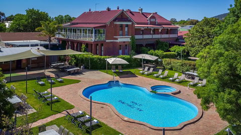 Alzburg Resort - Queensland Tourism 0