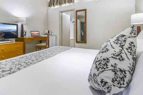 Alzburg Resort - Queensland Tourism 3