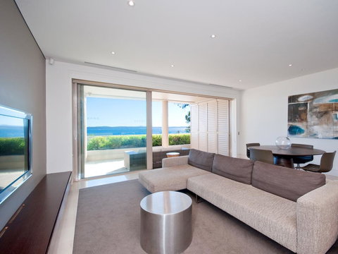 Amarna Luxury Beach Resort - Queensland Tourism 2