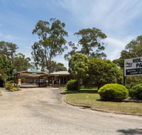 Amaze N Things Holiday Park  Motel
