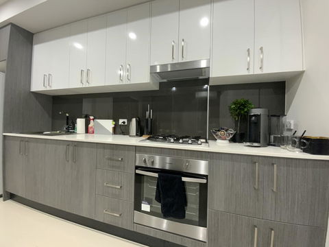Amazing New Apartment Penrith, Prime Location - Queensland Tourism 3