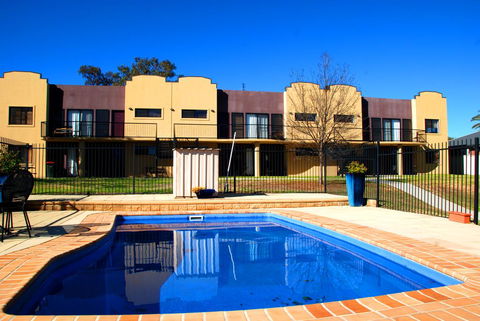Amberoo Apartments - Queensland Tourism 0