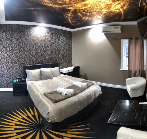 Amelia Boutique Hotel - QLD Tourism 3