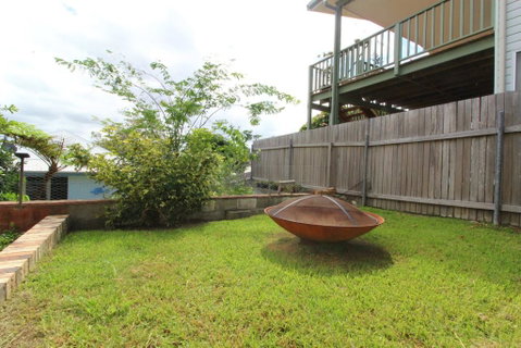 Amzaz, 15 Korogora Street - QLD Tourism 3
