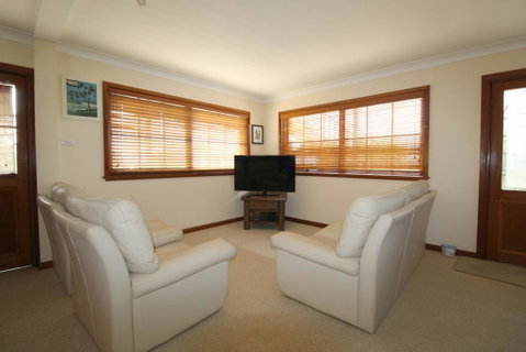 Amzaz, 15 Korogora Street - QLD Tourism 2