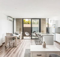 AnchoredOceania - Queensland Tourism