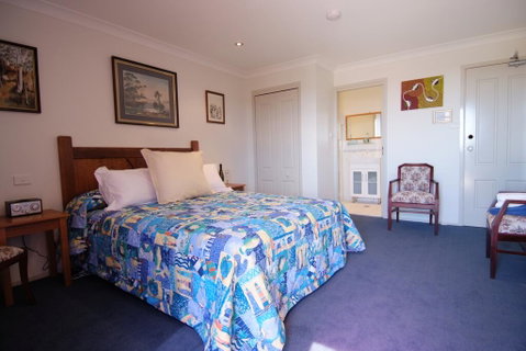 Anchors Aweigh - QLD Tourism 1