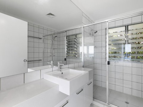 Andari Holiday Apartments - Queensland Tourism 2