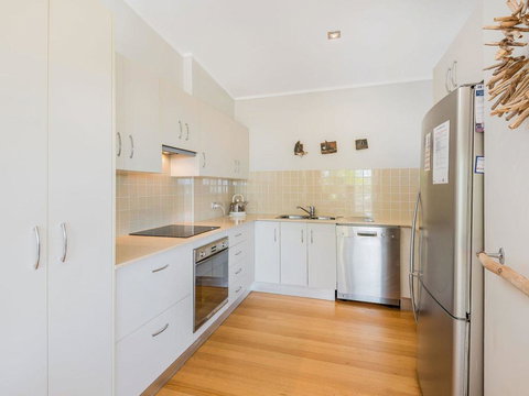 Angourie Blue 7- Stroll To Surfing Beaches. - Queensland Tourism 3