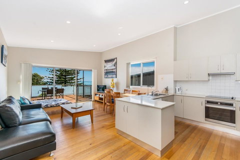 Angourie Blue Unit 2 - Queensland Tourism 2