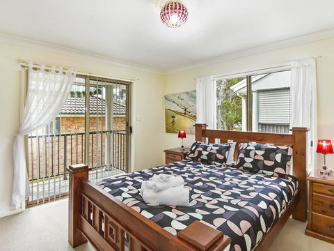 Anne's Beach Getaway - QLD Tourism 0